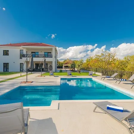 Lea-makarska By Guide Villa Grubine