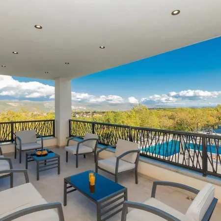 Lea-makarska By Guide *