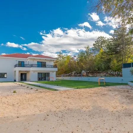 Lea-makarska By Guide Grubine