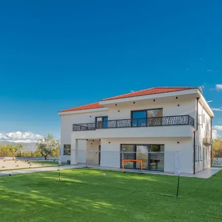 Villa Lea-makarska By Guide Grubine