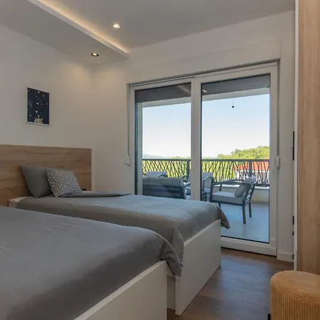 Villa Lea-makarska By Guide